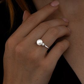 Кольцо SOKOLOV - Серебро 925, Жемчуг имитация (арт. 94013342)