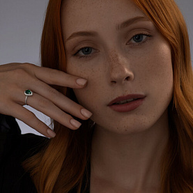 Кольцо SOKOLOV - Серебро 925, Синтетический изумруд, Фианит (арт. 82010011)