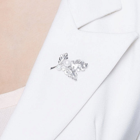 Брошь SOKOLOV - Серебро 925, Жемчуг имитация (арт. 94040132)